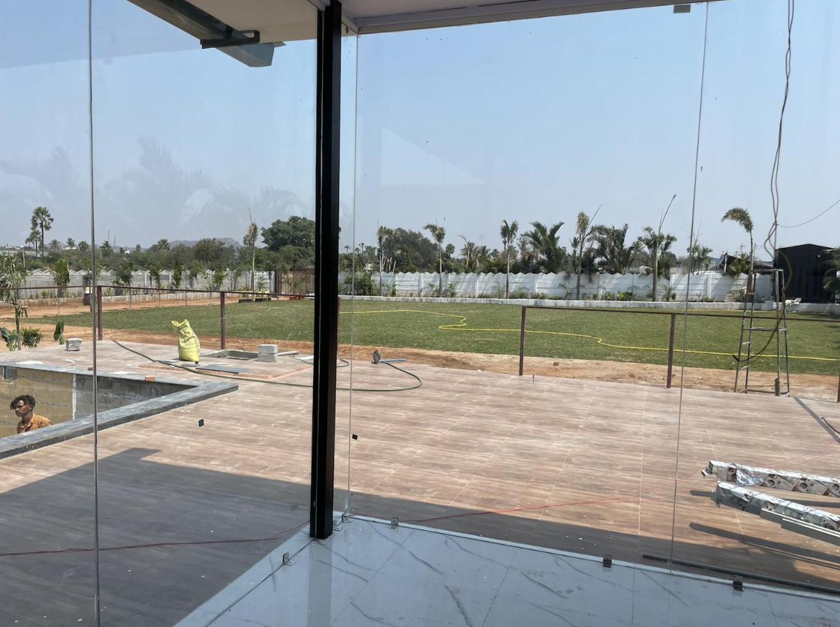 The Castro Farm Stay Pedda Ambarpet Exterior foto